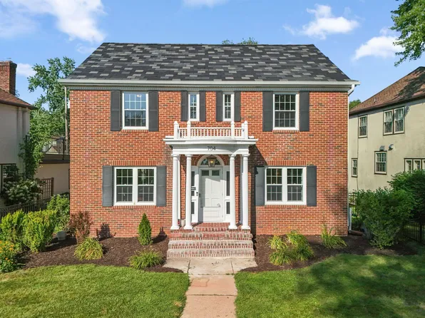 704 E Minnehaha Pkwy, Minneapolis, MN 55417