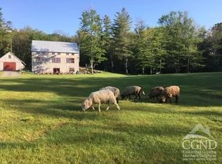 205 E Hill Rd, Austerlitz, NY 12017