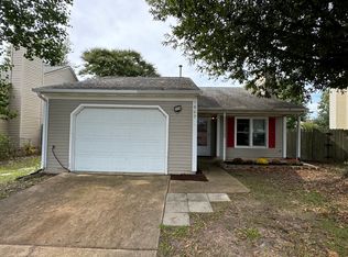 1869 Grinnell Ct, Virginia Beach, VA 23454
