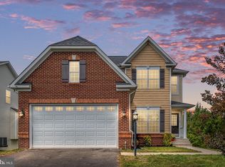 4208 Lehman Ct, Triangle, VA 22172