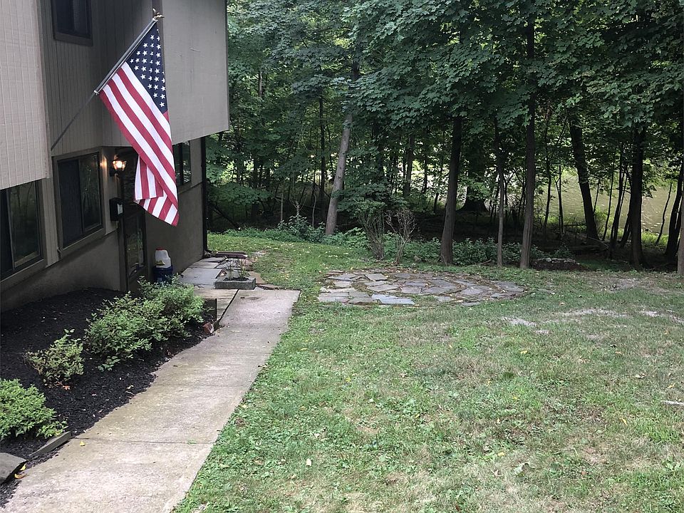 private side entrance and patio area