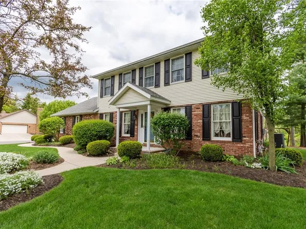 106 E Glen Dr, Bellefontaine, OH 43311