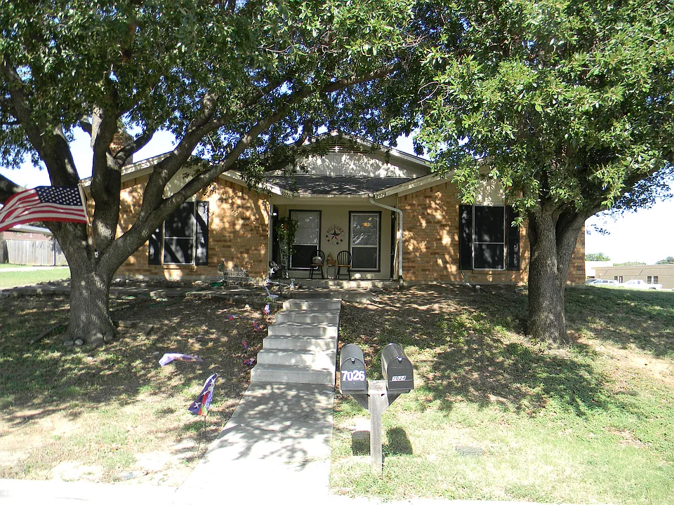 7024 Crosstimbers Ln