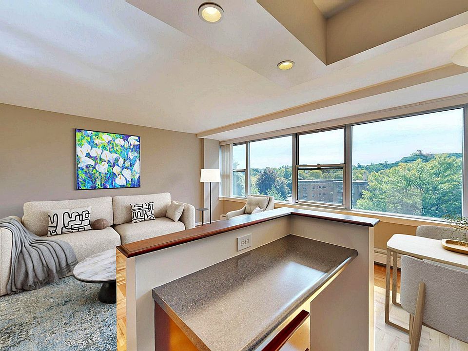 1st image of 1600 East Ave #76