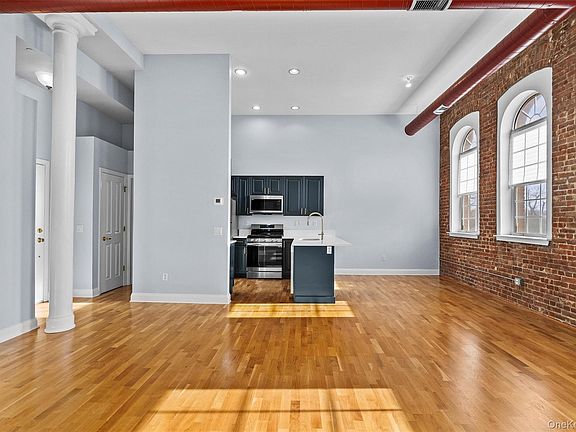 3rd image of 200 School House Road #4E