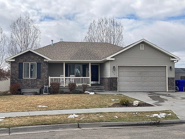 1st image of 358 Oaktrail Dr