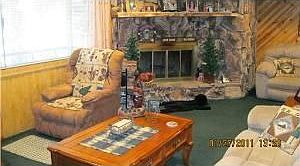 3rd image of 645 E Meadow Ln