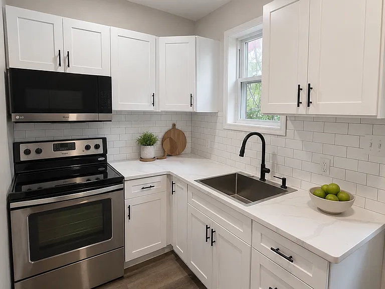 1302 N Farson St — Photo 8