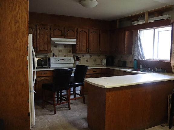 5th image of 6106 51st St