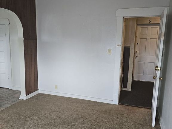 3rd image of 100 S College Ave APT 5
