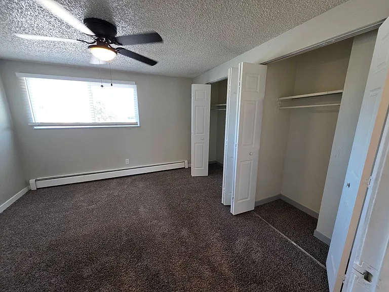 Sunstone Apartments — Photo 21