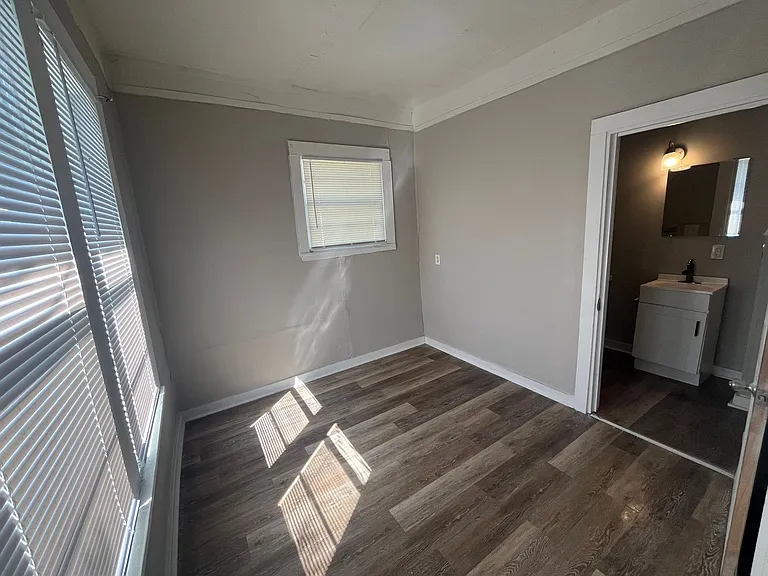 1812 S Martin St — Photo 15