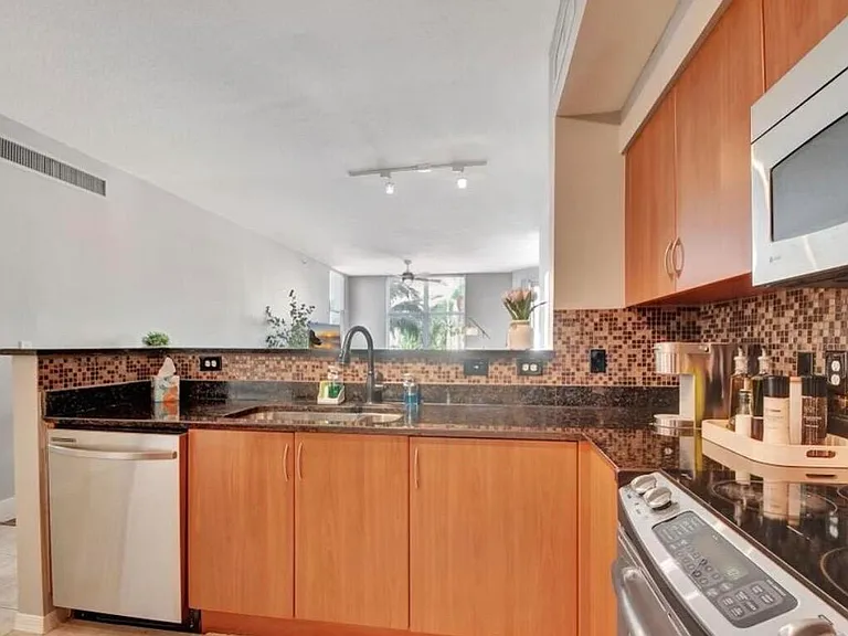 804 E Windward Way #316 — Photo 46