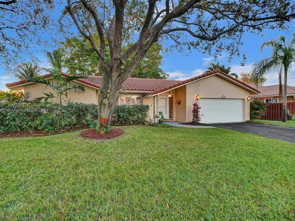 1222 NW 83rd Ave, Coral Springs, FL 33071