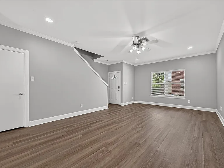 5951 S Loop E #38 — Photo 9