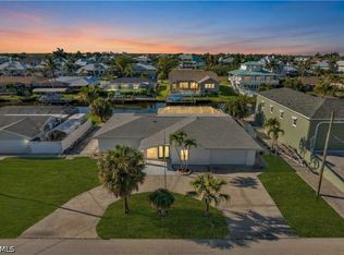 6401 Plumosa Ave, Fort Myers, FL 33908