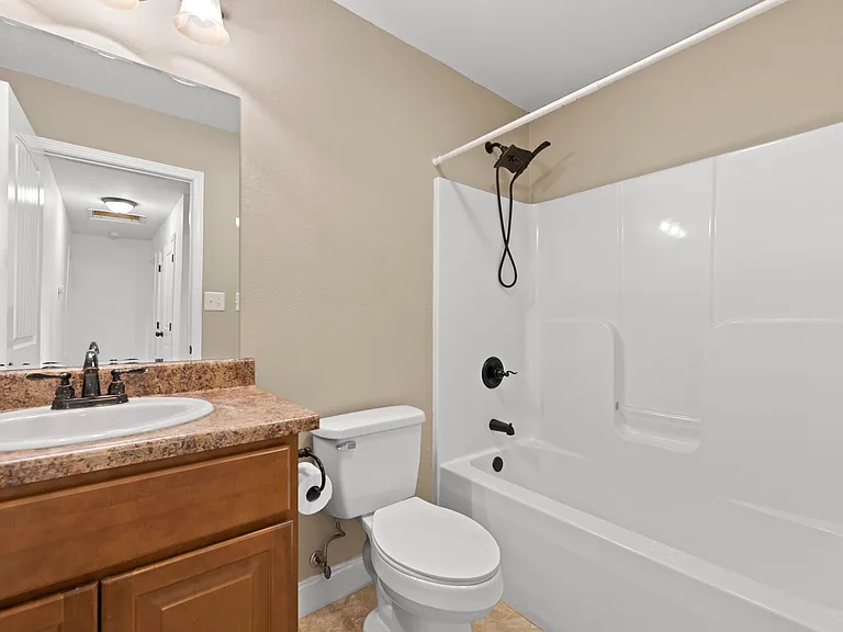 317 Wynberry Ct — Photo 20