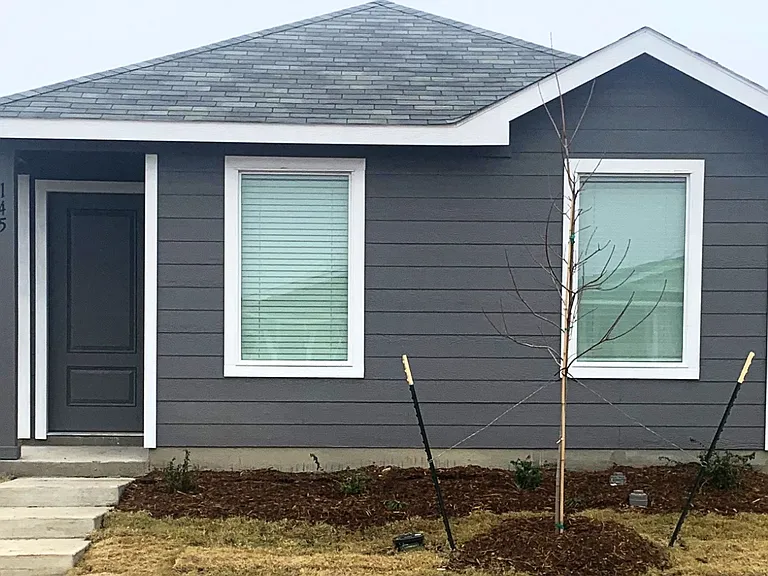 145 Jethro Ln — Photo 2