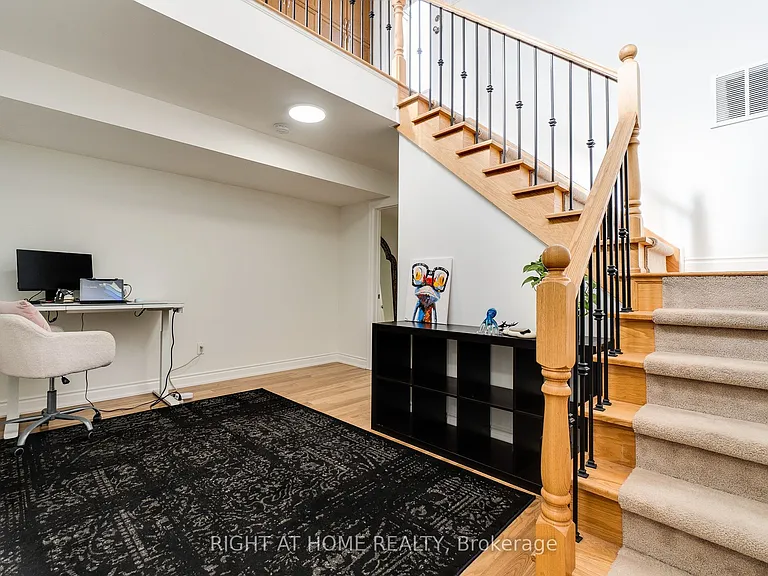99 Brant St #7 — Photo 23
