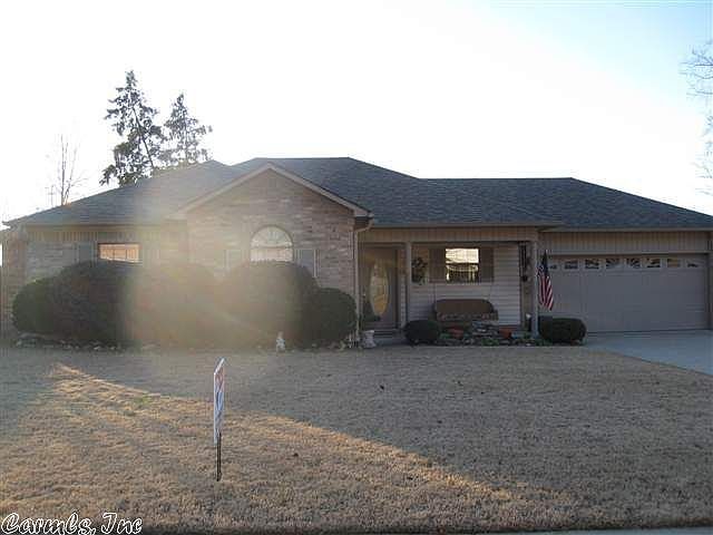 1st image of 23 Cedarwood Dr