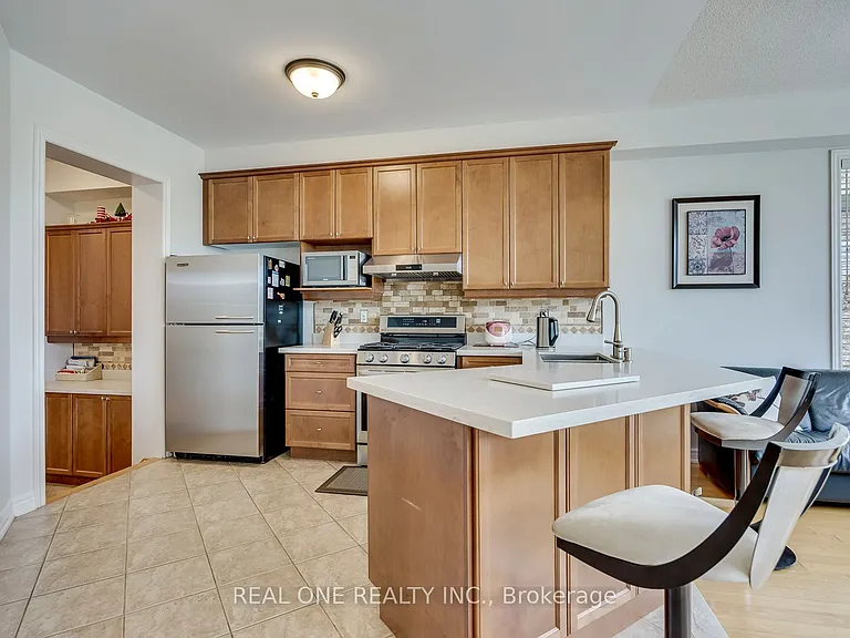 1126 Woodington Ln — Photo 9