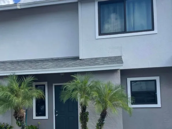 3604 Inlet Cir, Greenacres, FL 33463