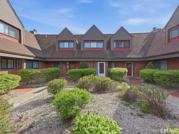 3 Montoya Drive #3, Branford, CT 06405