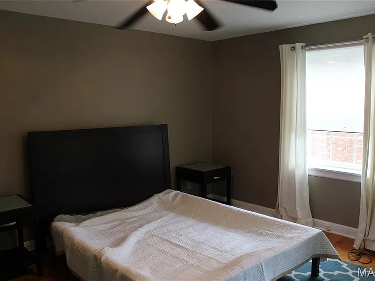 1119 Sanford Ave — Photo 27