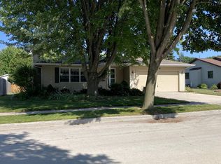 3721 S 11th St, Sheboygan, WI 53081