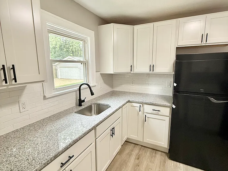 4623 Behrwald Ave — Photo 5