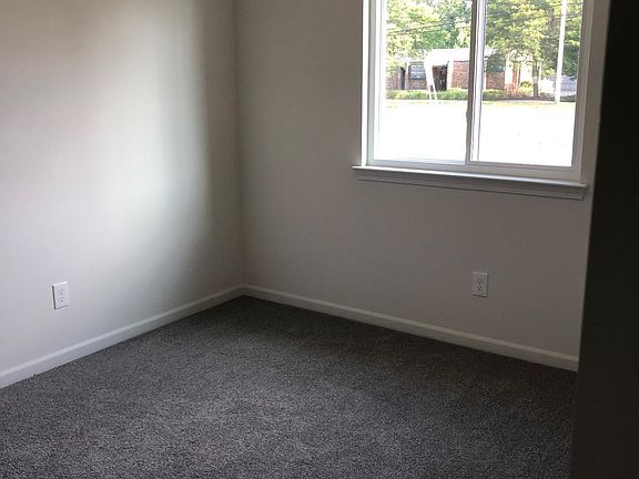 Bedroom two - 10' x 10'