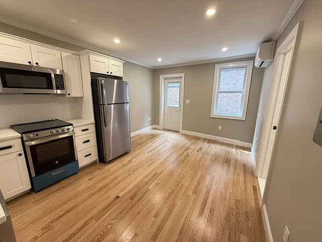 6 Endicott Ct #1 — Photo 3