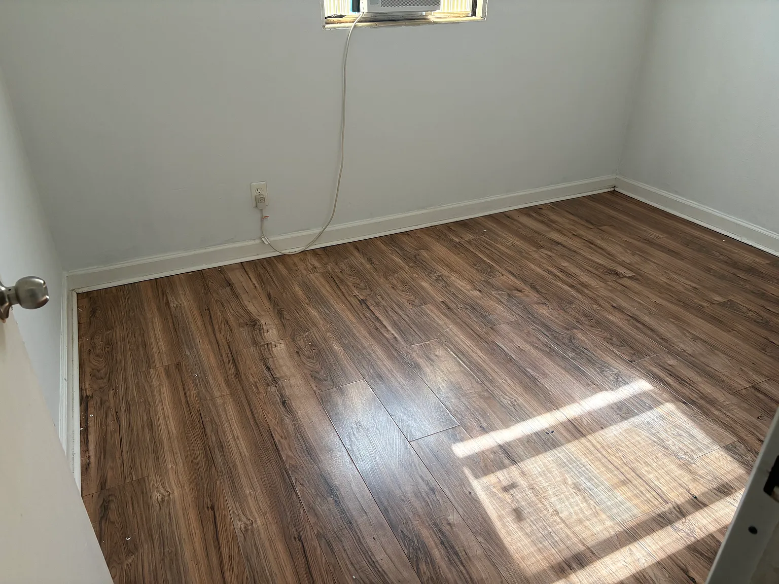 3 bed, 1.5 bath, 816 sqft, $750 — Photo 3
