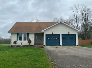 843 S Deer Bend Dr, Hanover, IN 47243