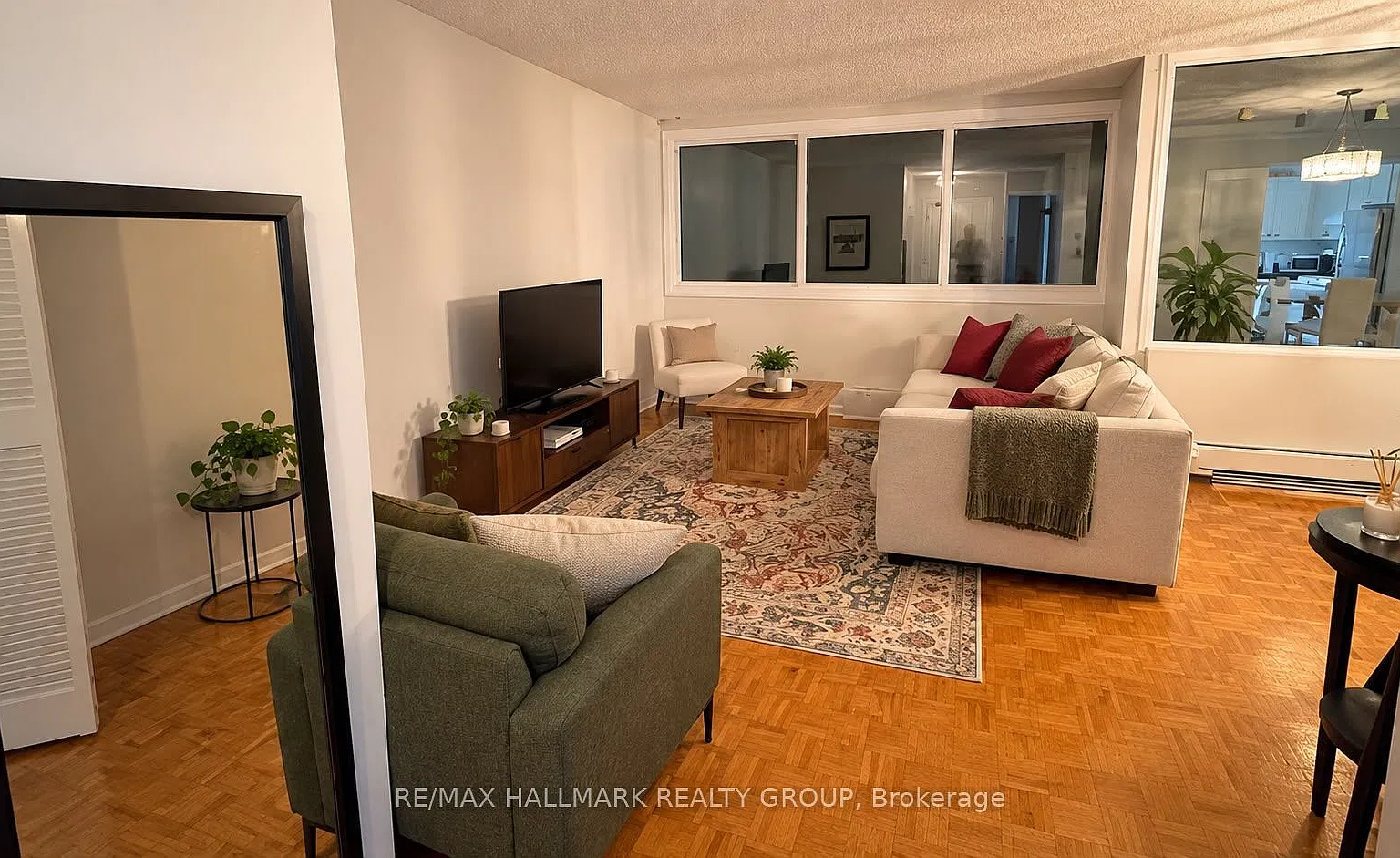 2 bed, $2,300 — Photo 1