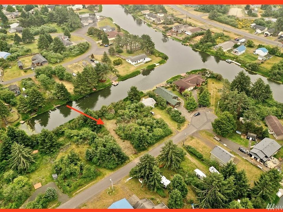 60x150' waterfront lot at the ocean! 60' of canal frontage. Partially cleared 6/23/21.  Old driveway installed. 