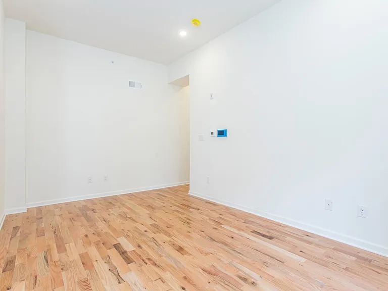 640 N 32nd St #1RR — Photo 3