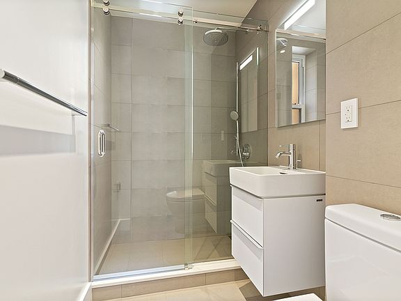 3rd image of 225 W 23rd St #2256A