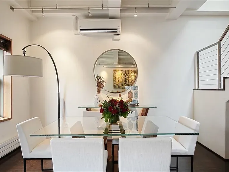 2 bed, 2.5 bath, $4,000 — Photo 3