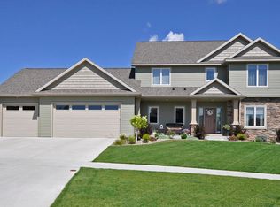 2062 Shannon Oaks Blvd NE, Rochester, MN 55906