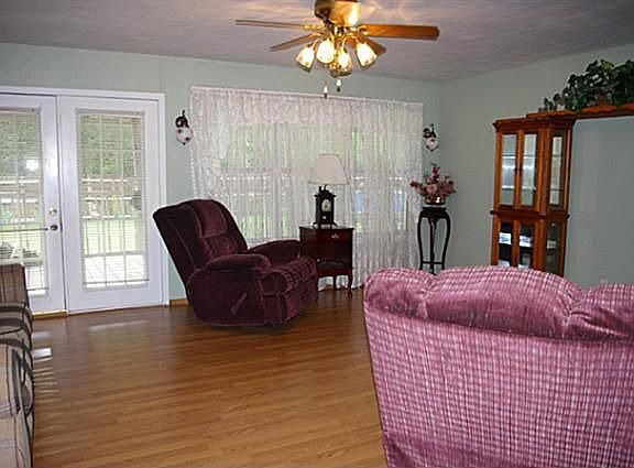 3rd image of 6020 County Road 3515