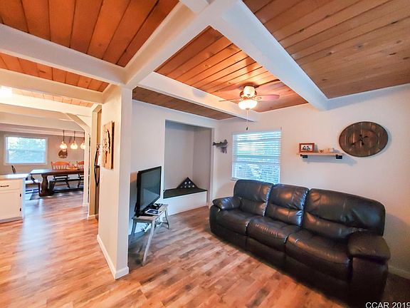 4th image of 23805 Leisure Dr