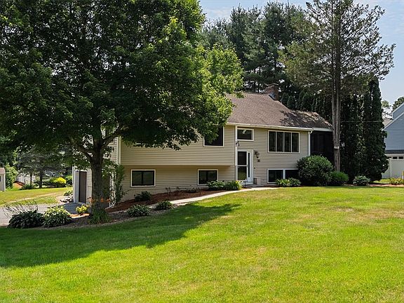 2nd image of 98 Fitzpatrick Rd