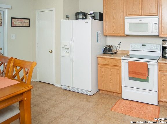 3rd image of 10112 Del Lago Ct