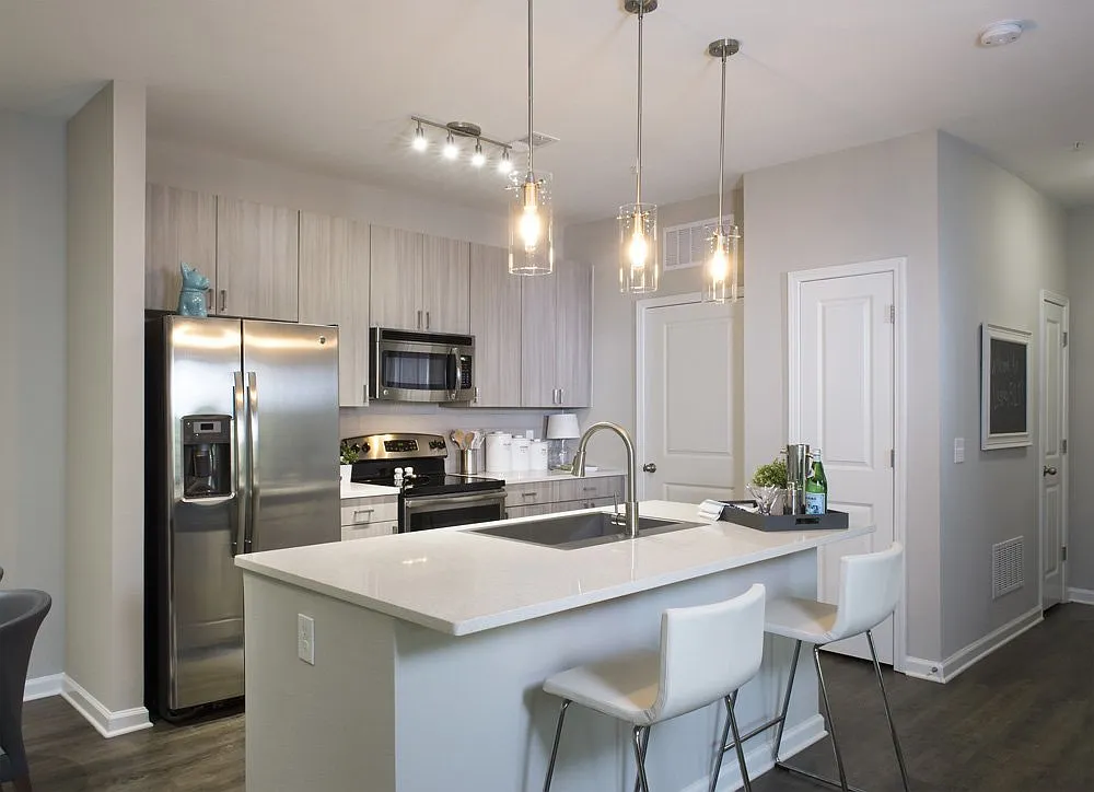 Legacy 521 Apartments — Photo 1