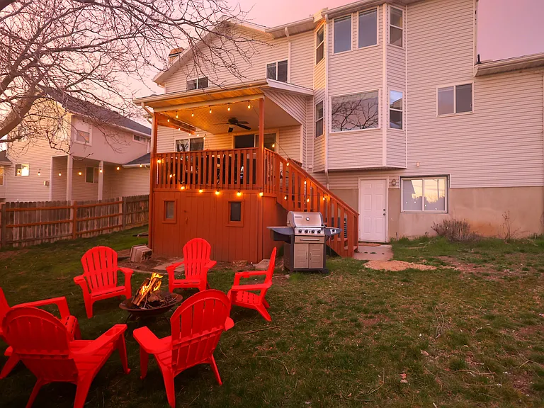 1179 E 4975 S — Photo 2