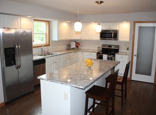 7918 Blanchard Way, Inver Grove Heights, MN 55076