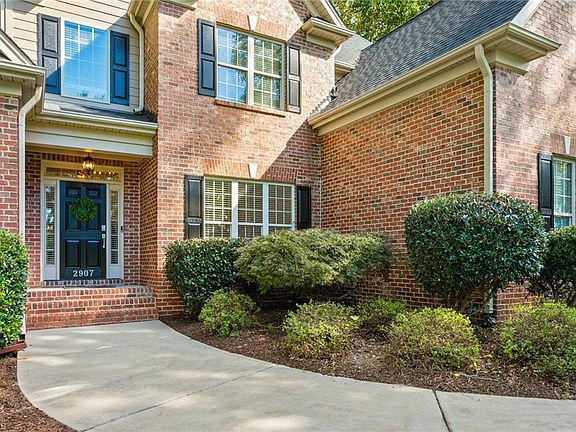 4th image of 2907 Aldgate Way