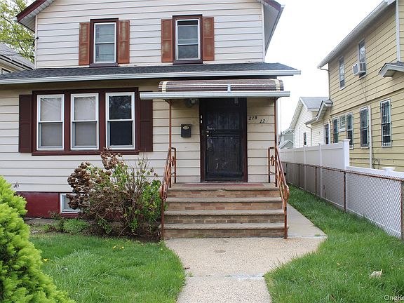 4th image of 219-22 132nd Road