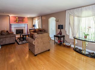 80 Highgate Ter, Bergenfield, NJ 07621